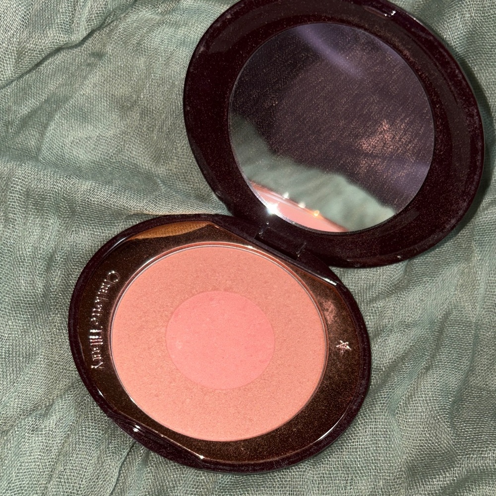 Charlotte Tilbury Dual-Tone Blush Compact